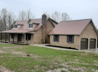 8203 Bocock Rd, Dillsboro, IN 47018