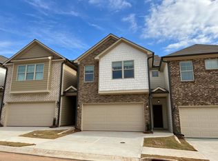 64 Dewey Rd, Lilburn, GA 30047