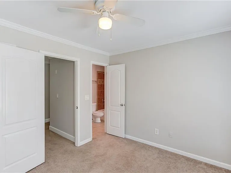 11007 Lorin Way — Photo 26