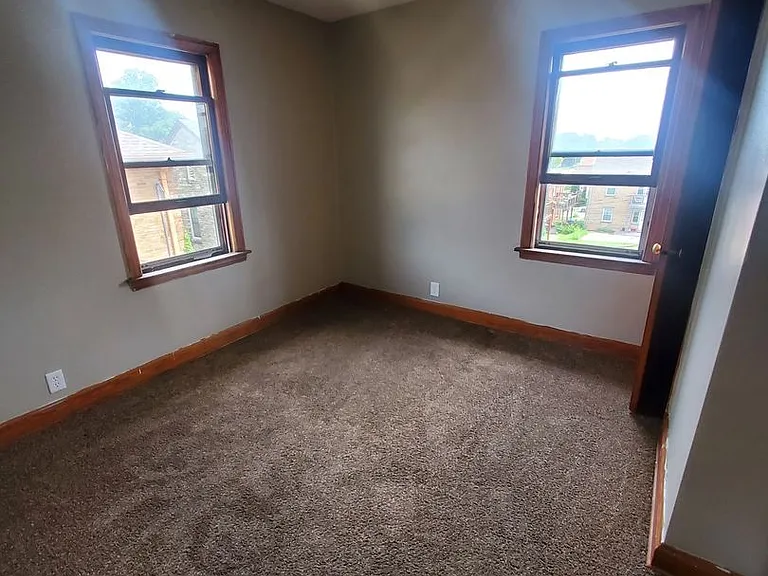 1414 S 55th St. (4 Unit) — Photo 8