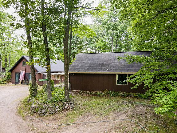 5th image of 3991 Vets Memorial Dr