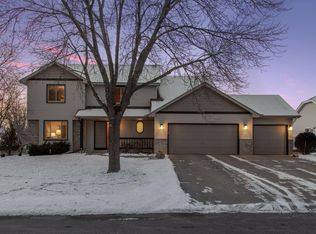 5450 89th Crescent Cir N, Brooklyn Park, MN 55443