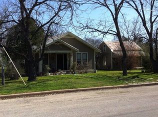524 W Austin St, Fredericksburg, TX 78624