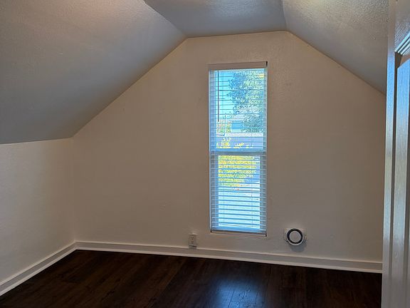 5th image of 414 N Vine Ave