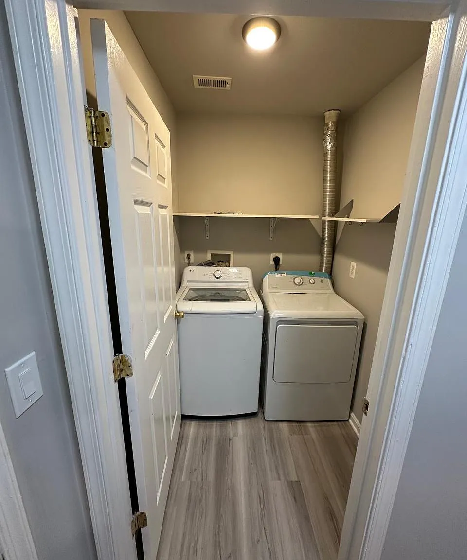 1061 Gardenview Loop — Photo 4