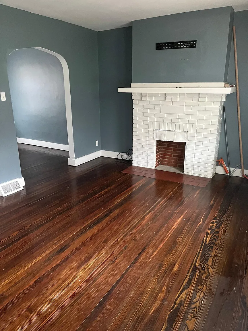 418 Avenue D photo 1