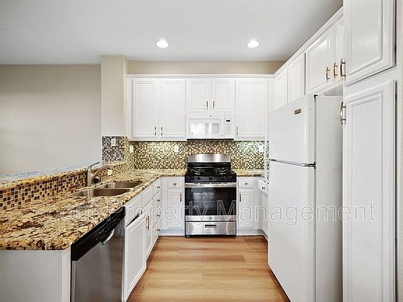 4th image of 28250 Socorro St #Street;-un