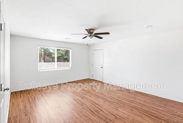 5645 S 6th St #2 — Photo 5