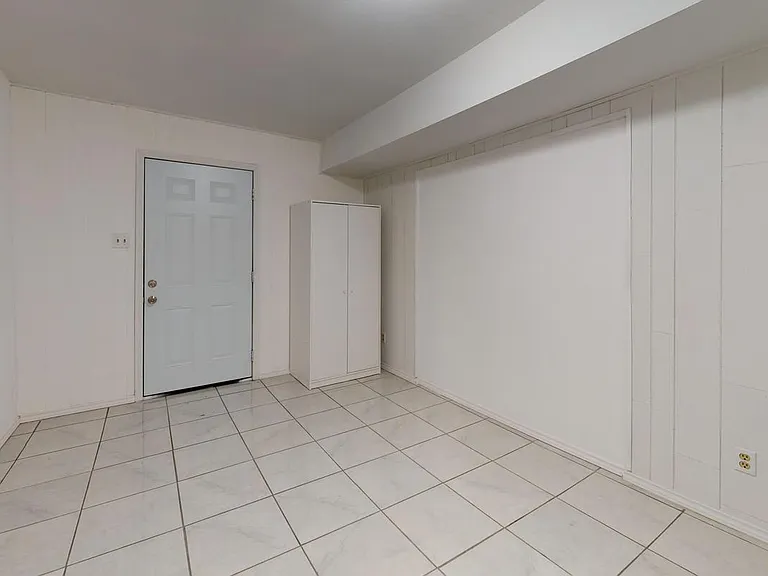 1009 High Point Rd — Photo 16
