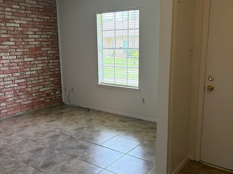 3746 Laura Leigh Ln — Photo 18