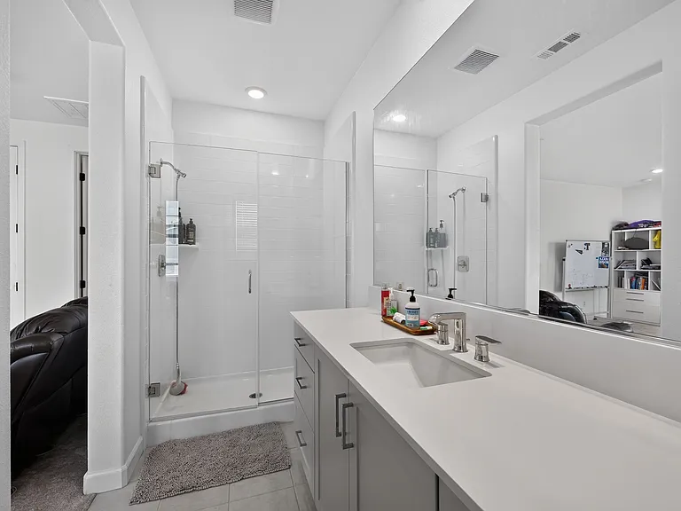17418 Abbey Rd — Photo 21