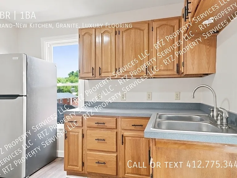 801 Vine St #2 — Photo 6