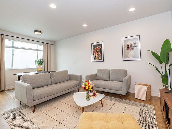 3rd image of 6908 S Mount Meek Dr W #202