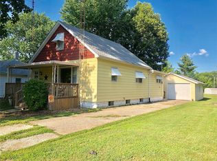 219 N 1st St, Witt, IL 62094