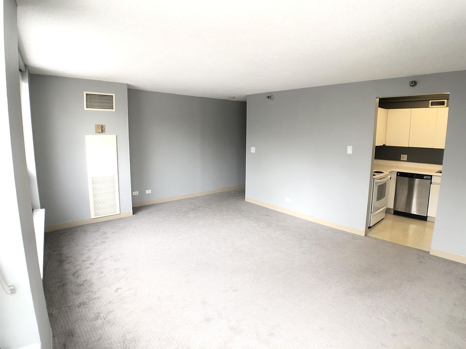 1st image of 440 N Wabash Ave APT 2210