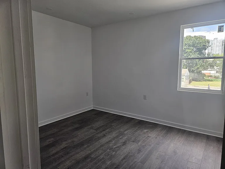 1321 S Rampart St #201 — Photo 8