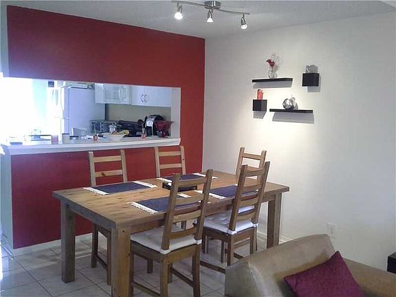4th image of 16615 Hemingway Dr