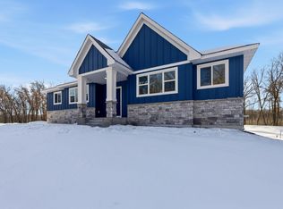4615 Athens Trl, North Branch, MN 55056