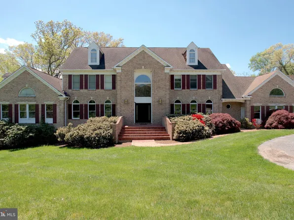 17 Brian Daniel Ct, Reisterstown, MD 21136