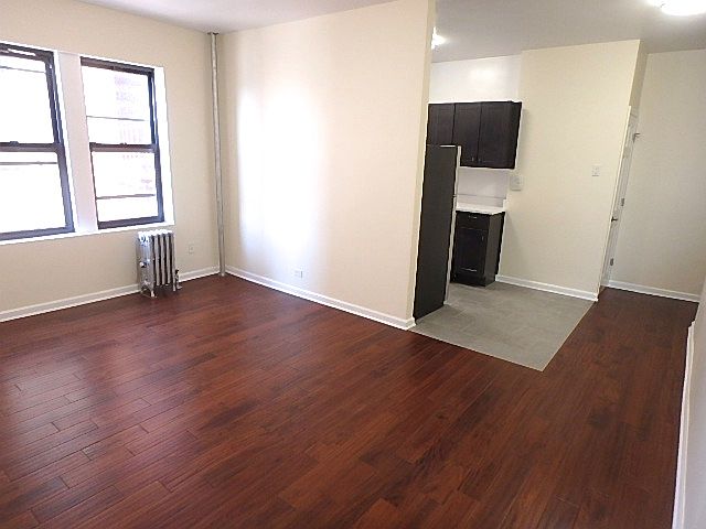 1st image of 4328 39th Pl #33