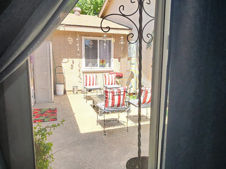 N 22nd Dr — Photo 3