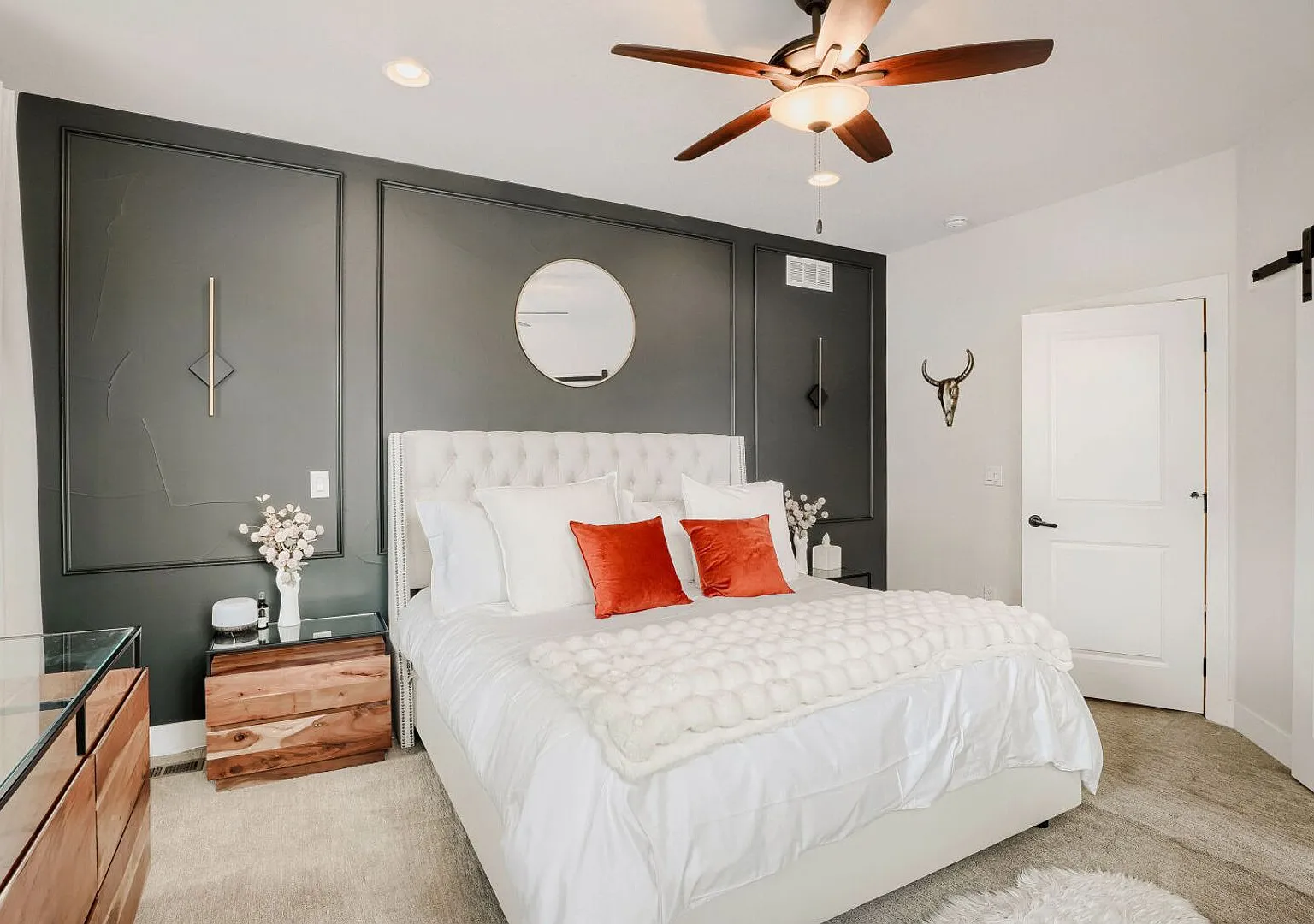 Bright & Inviting Home | Access to All — Photo 3