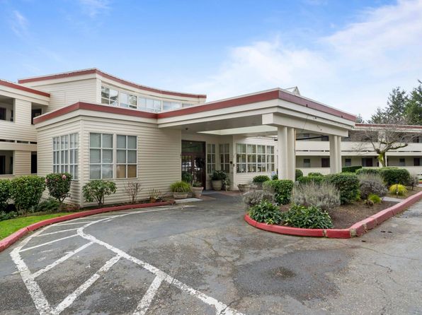 10022 Meydenbauer Way SE APT 213