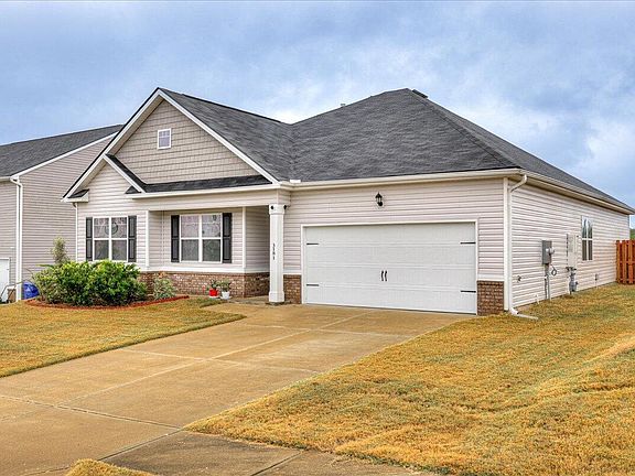 3rd image of 3181 Carmine Ave