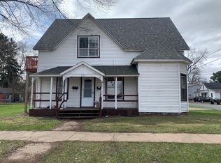 220 12th Ave W, Menomonie, WI 54751