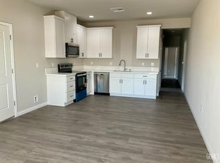 5016 Cohiba Ct #B, Bakersfield, CA 93307