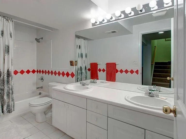 7880 E Ellsworth Ave — Photo 14