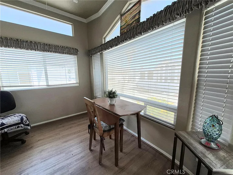 1382 Western Dr — Photo 5