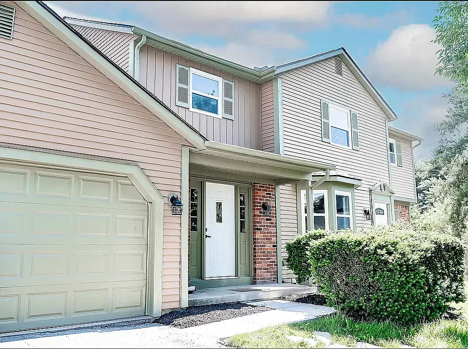 3 bed, 2.5 bath, 1500 sqft, $2,250 — Photo 1