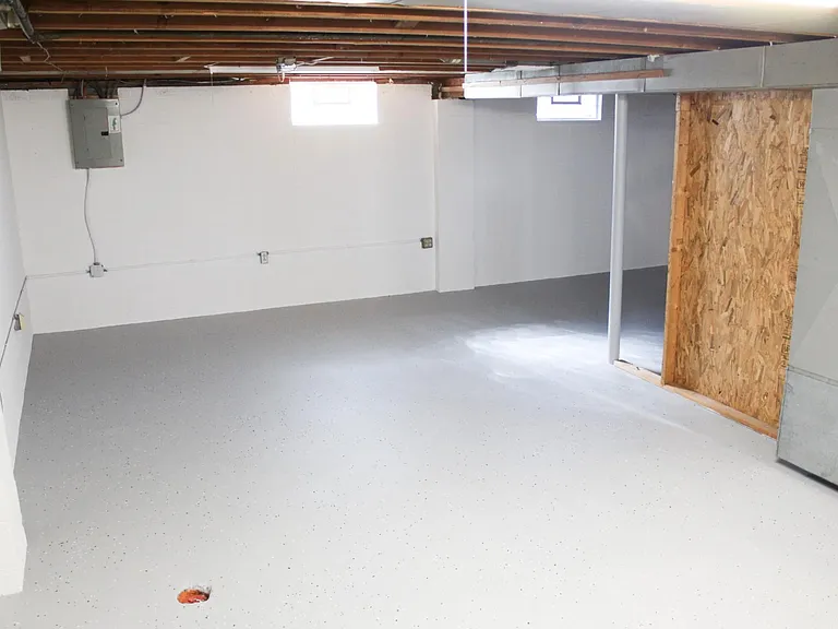 2202 Aberdeen Ave — Photo 16