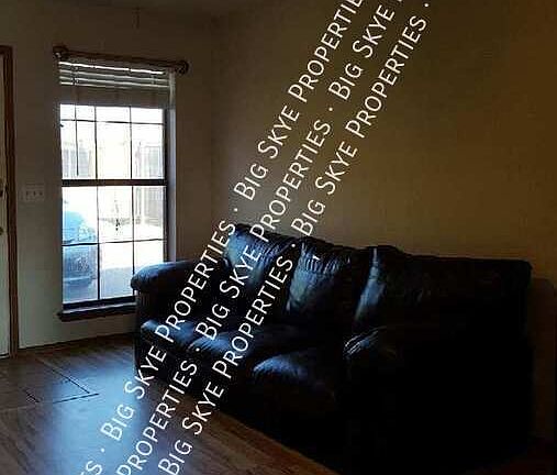3rd image of 9605 Dover Ave