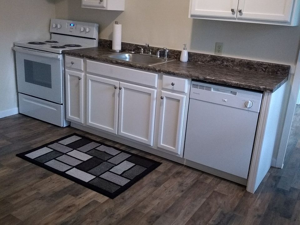 1st image of 816 Gardenside Dr