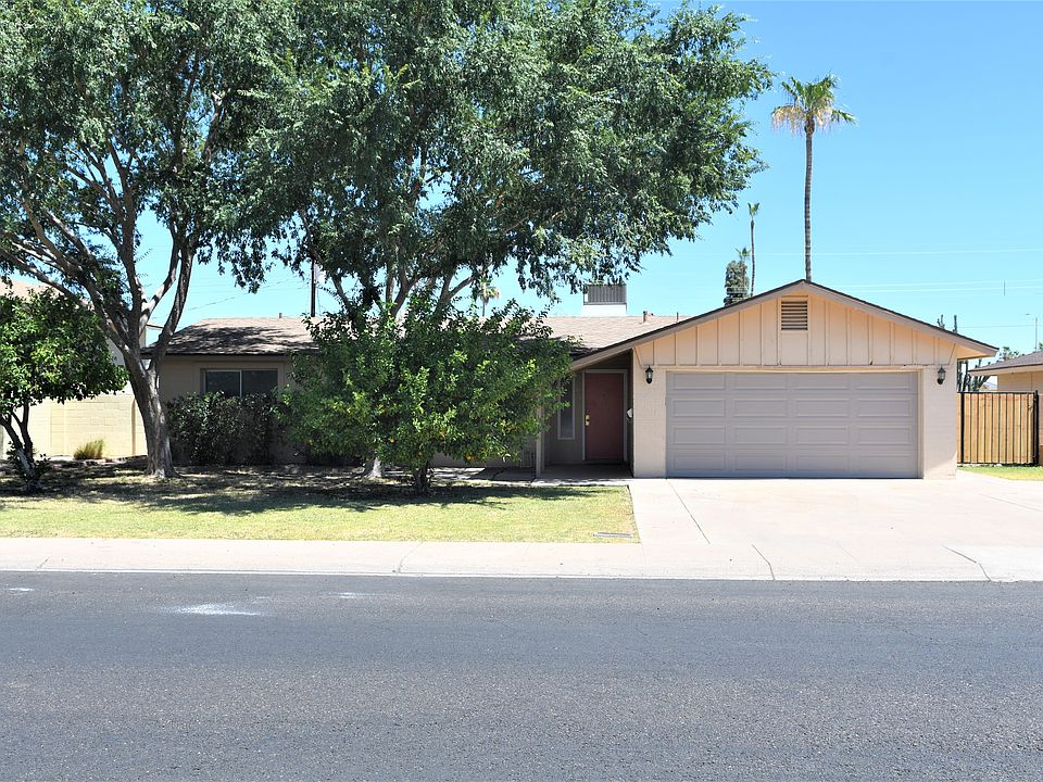 1st image of 1010 E Hermosa Dr