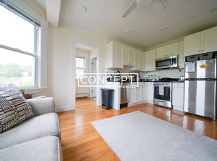 217-219 Commonwealth Ave #22, Chestnut Hill, MA 02467