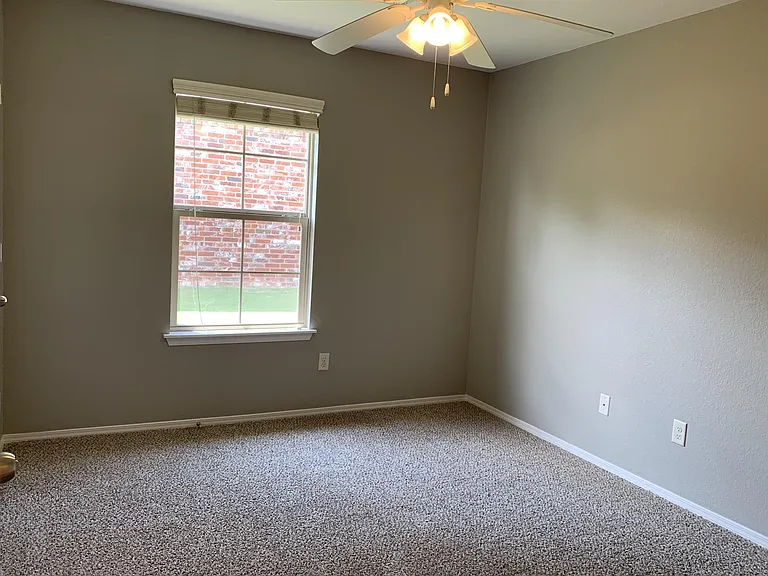 3007 Windrift Ave #2 — Photo 3