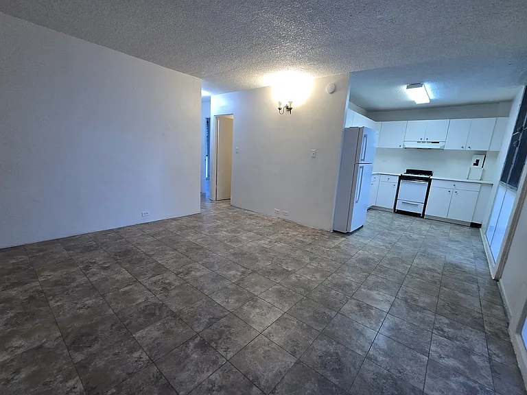 2437 Tusitala St #202 — Photo 3
