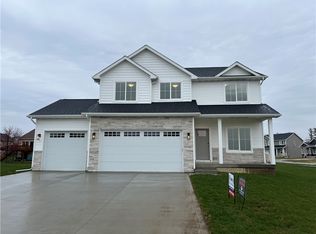 6080 Martin Dr, Pleasant Hill, IA 50327