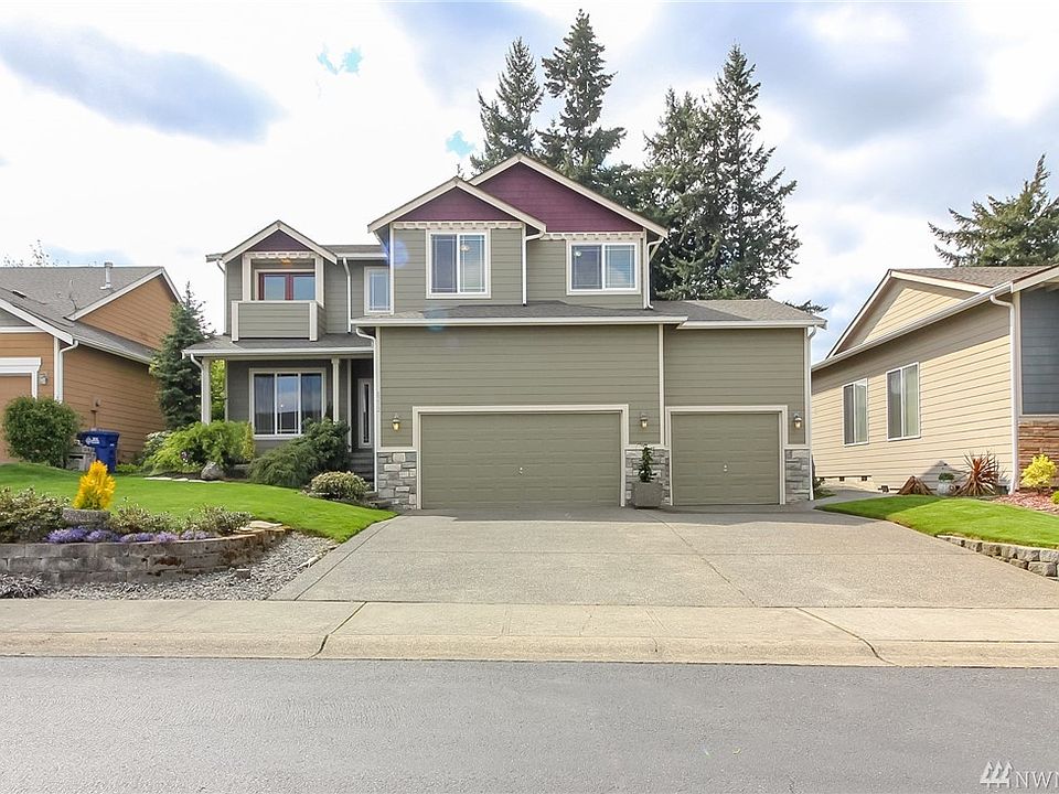 1st image of 8212 68th Ave E