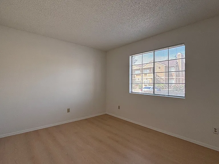 2686 Aarondavid Dr — Photo 14