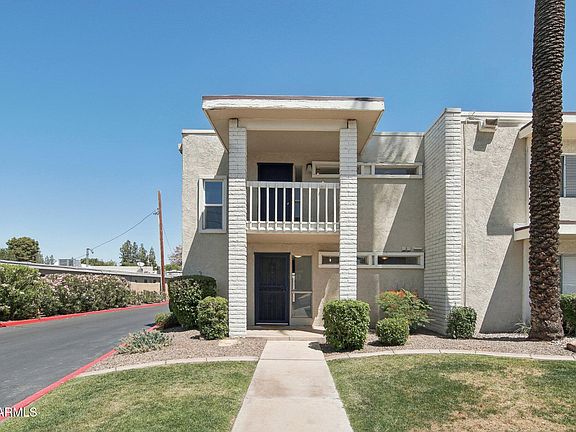 2nd image of 610 E MONTEBELLO Avenue #46
