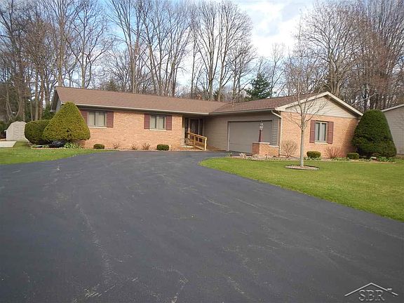 2nd image of 1670 Thunderbird Dr