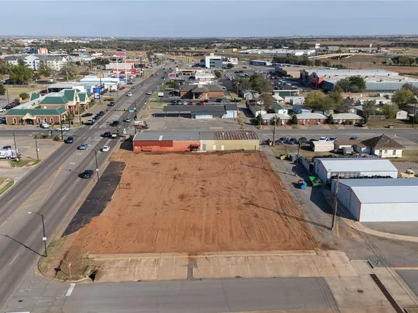 616 E Main St Lot 13-20, Weatherford, OK 73096
