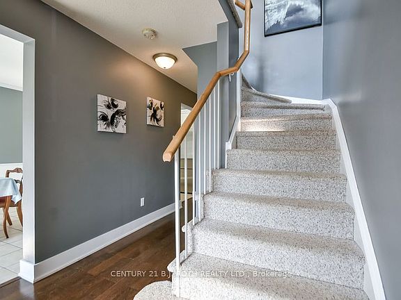 5th image of 1244 Benson St