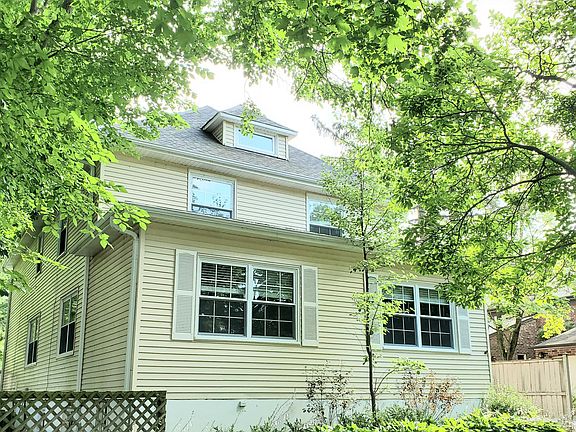 2nd image of 628 Onwentsia Ave #1