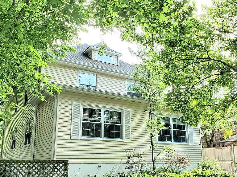 628 Onwentsia Ave #1 — Photo 3