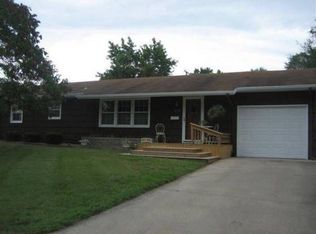 815 W 22nd St, Lawrence, KS 66046